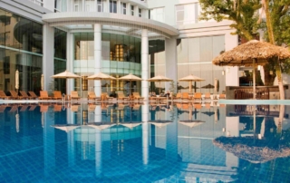 Khách sạn Novotel